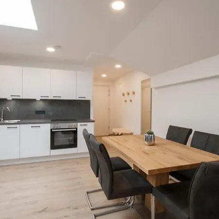 Apartment Armea
